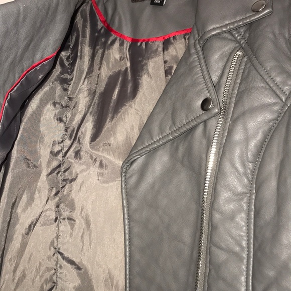 Jacket - Picture 2 of 4